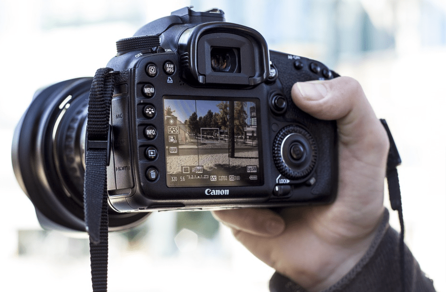 how to use a dslr camera